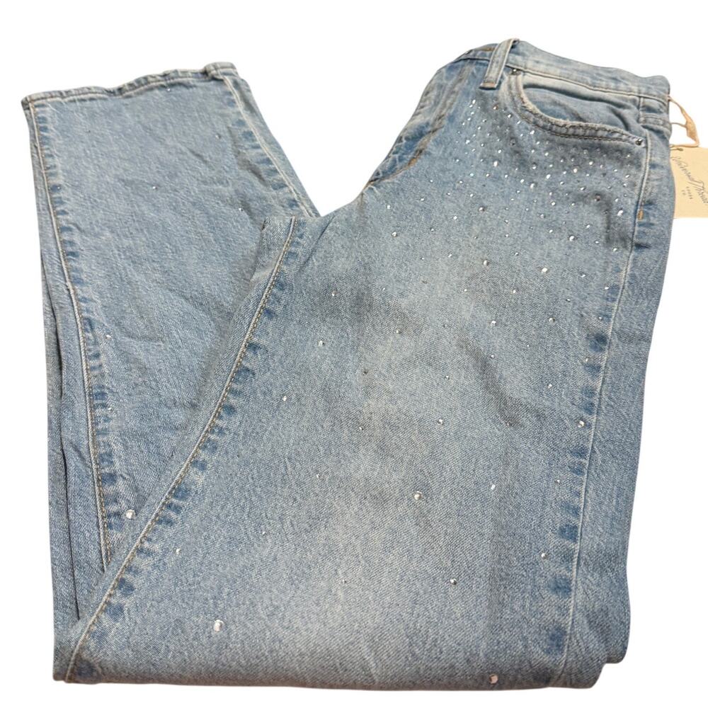 Universal Thread Women's Light Wash Embellished 9… - image 6